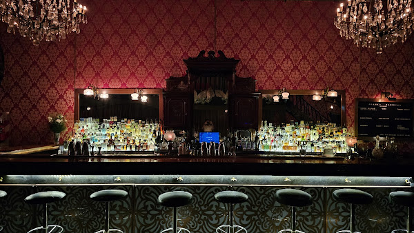 Franks Bar