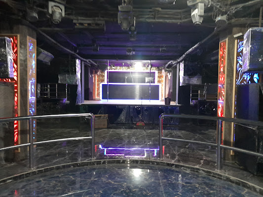 New Hollywood Disco